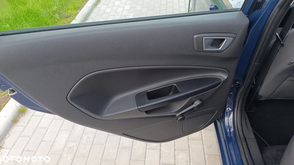 Ford Fiesta 1.0 EcoBoost Titanium X - 21