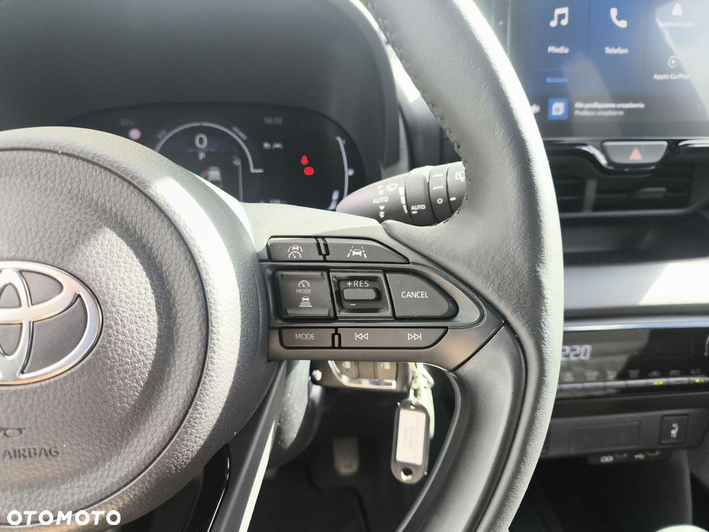 Toyota Yaris Hybrid 1.5 Style - 13