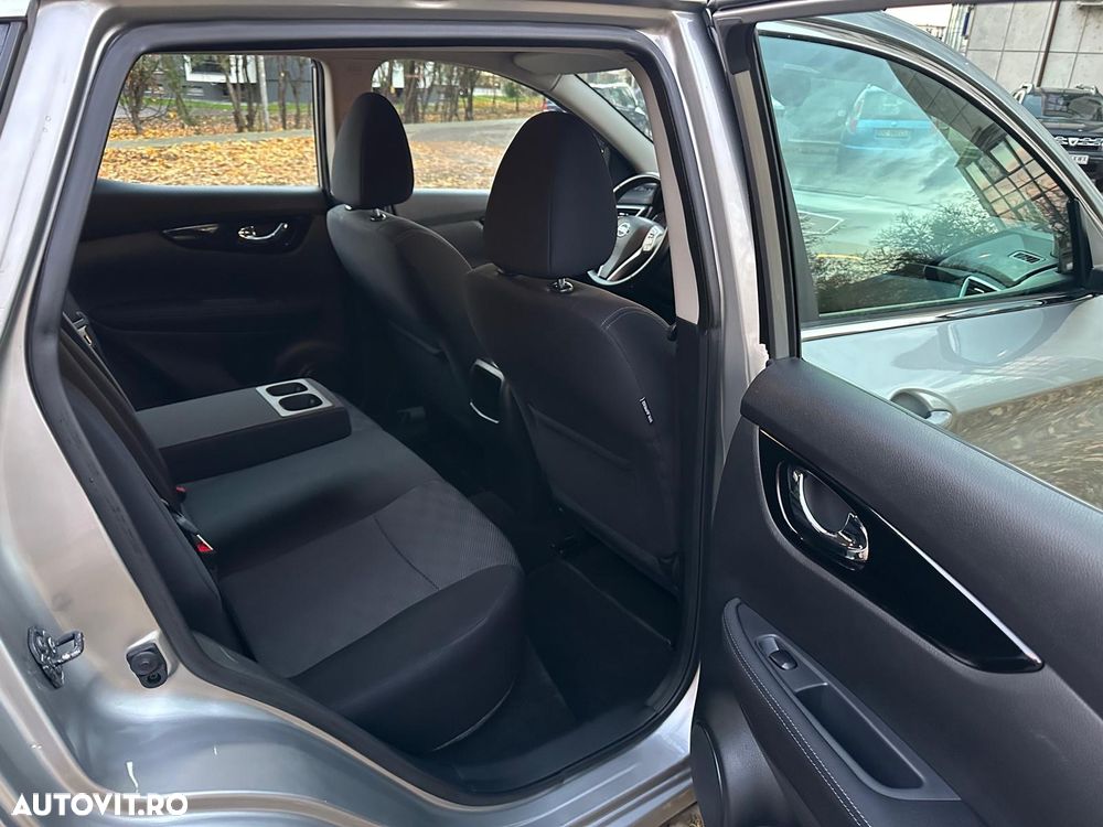 Nissan Qashqai 1.6 DCI Start/Stop 4X4-i Acenta - 19