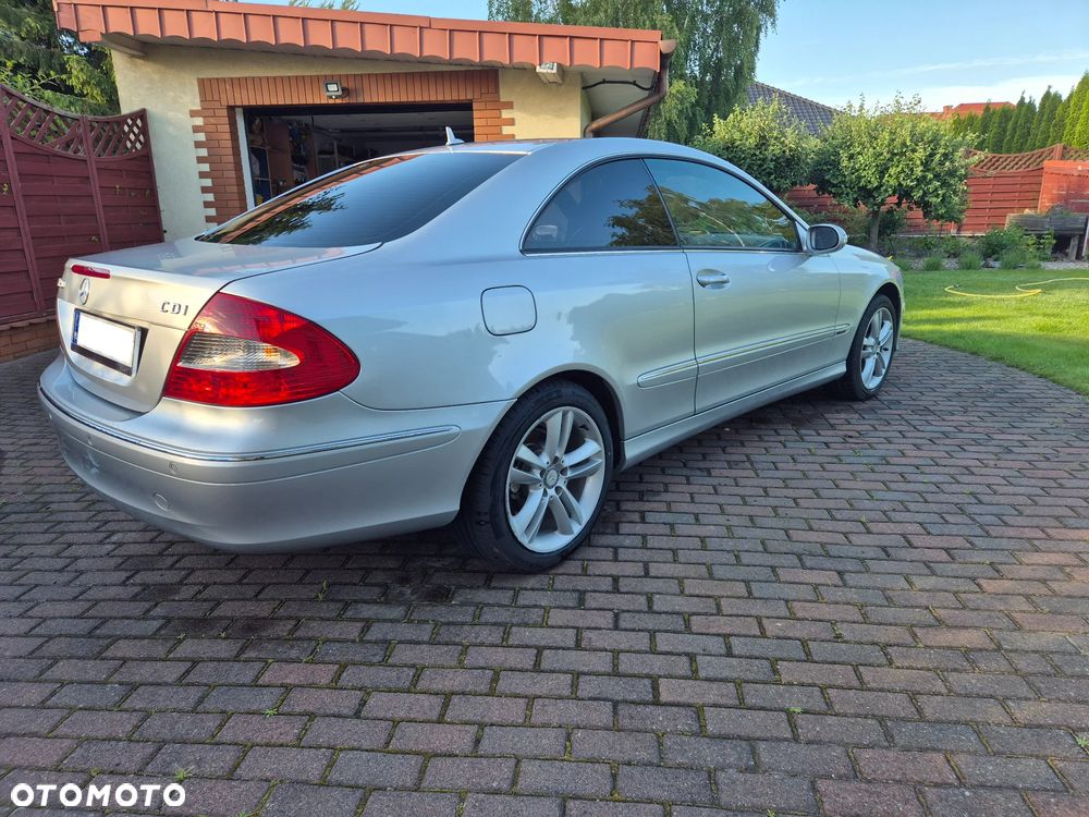 Mercedes-Benz CLK 220 CDI Automatik Avantgarde - 4