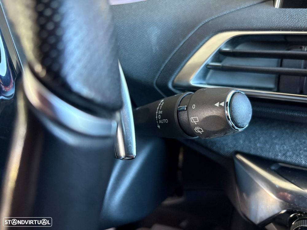 Peugeot 3008 1.2 PureTech GT Line EAT8 - 16