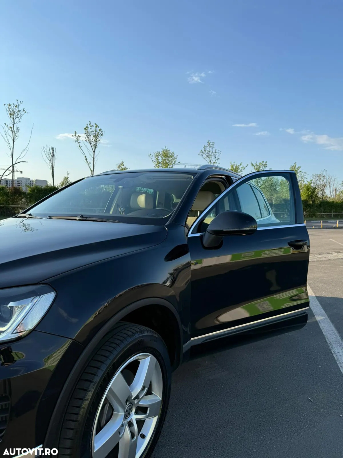 Volkswagen Touareg 3.0 V6 TDI BMT - 3