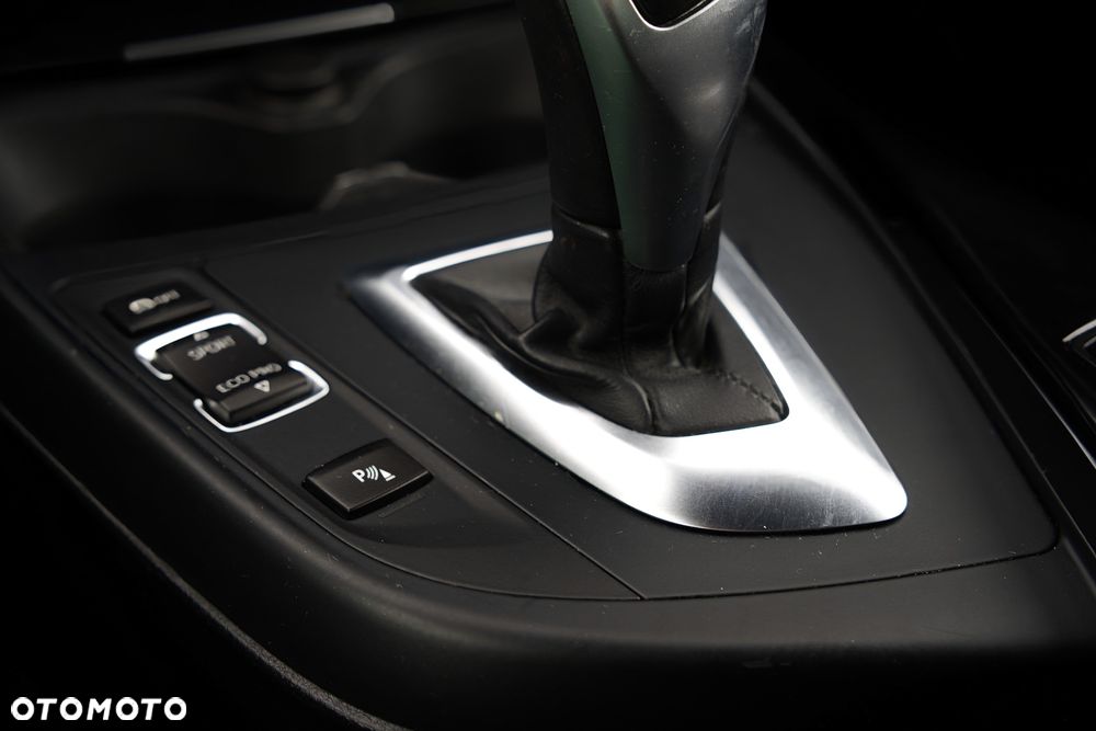 BMW Seria 2 228i Sport-Aut Sport Line - 26