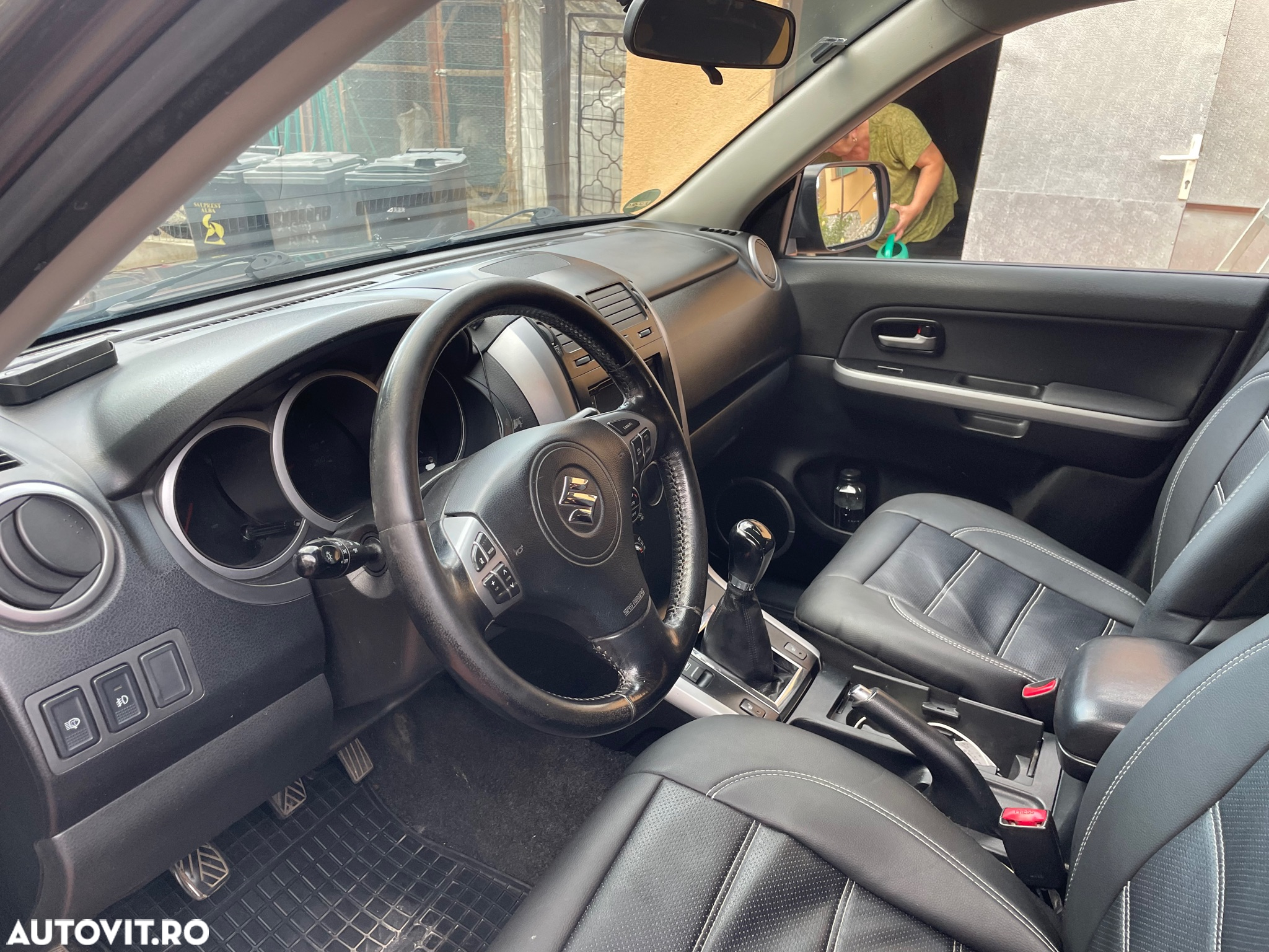 Suzuki Grand Vitara 1.9 DDiS Comfort+ DPF - 8