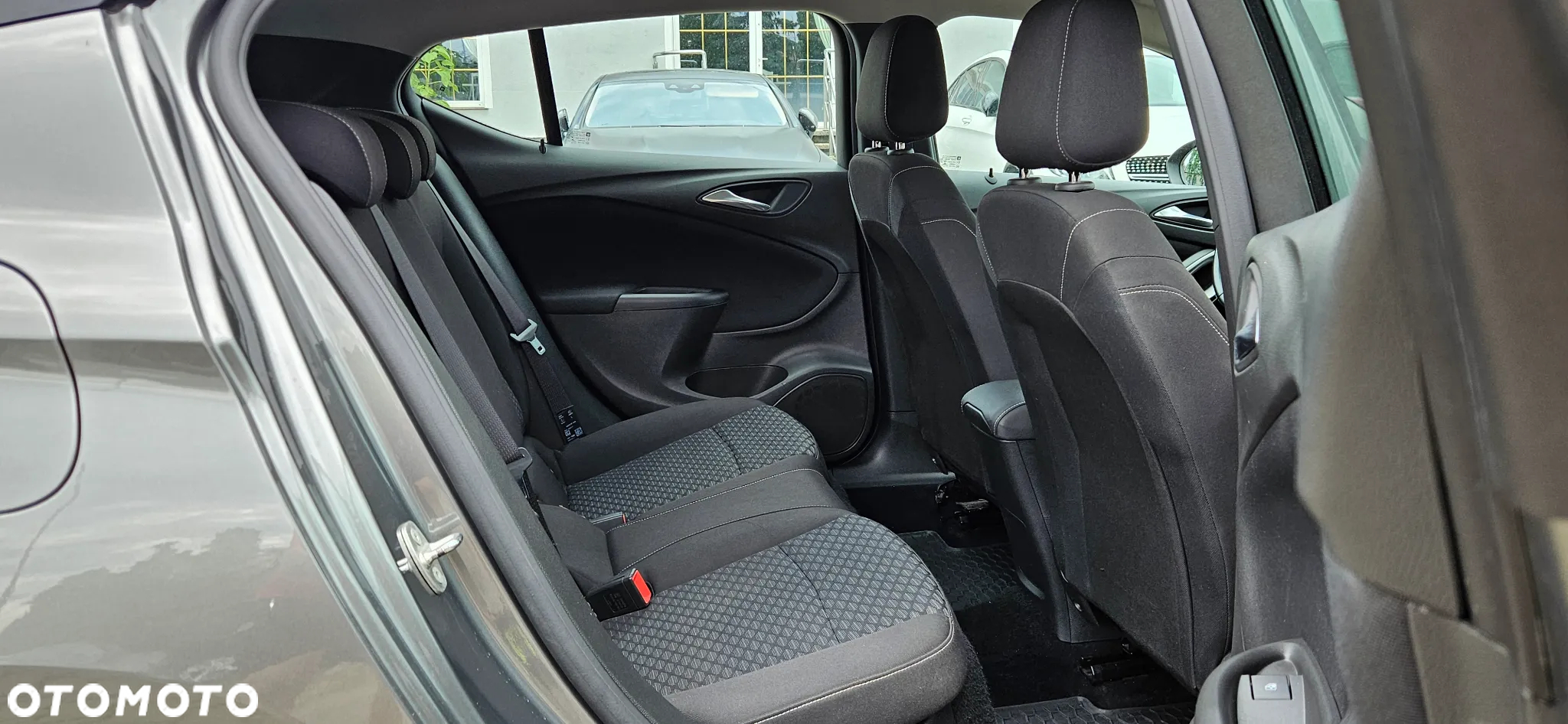 Opel Astra - 16