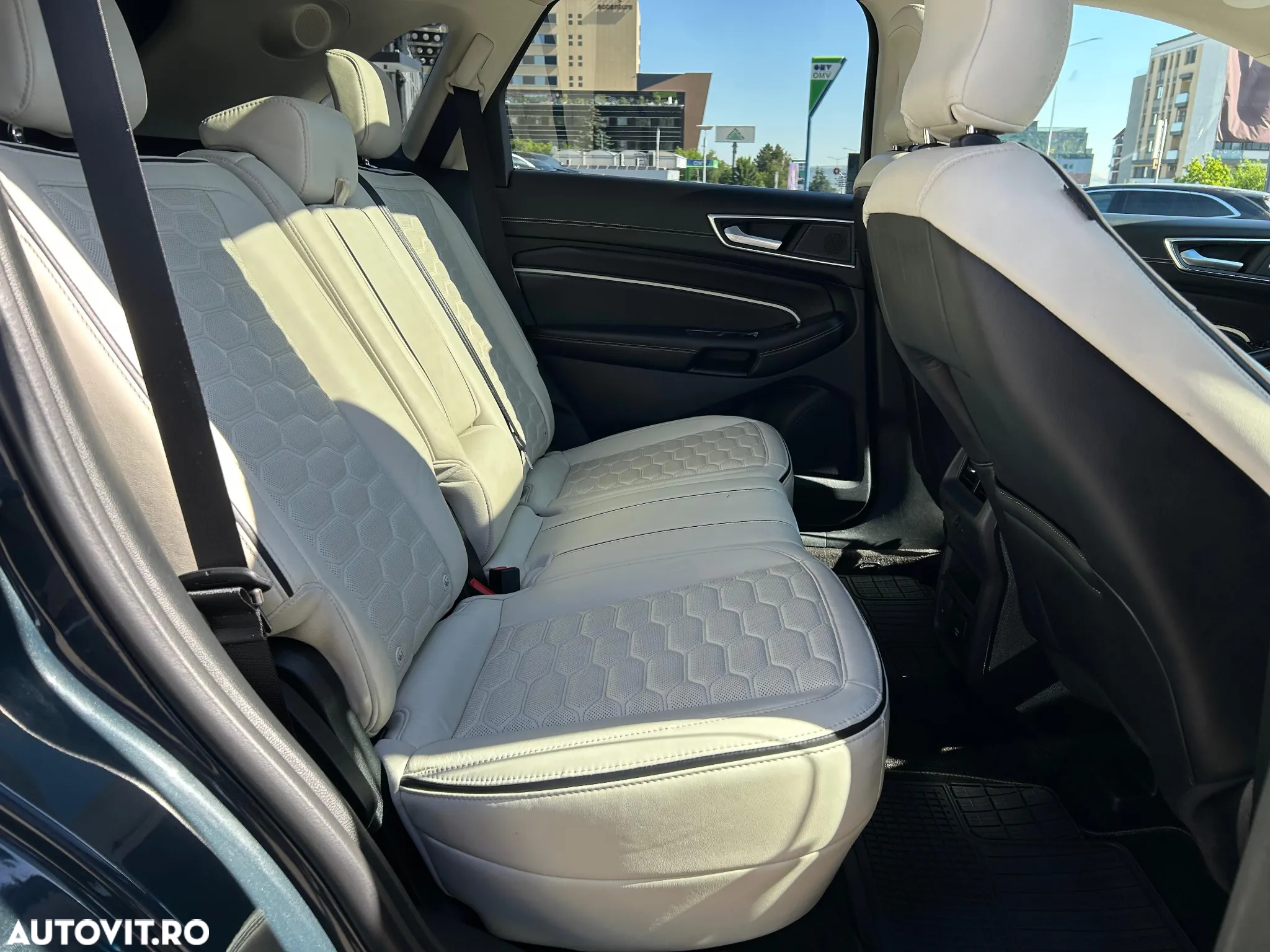 Ford Edge 2.0 Panther A8 AWD Vignale - 9