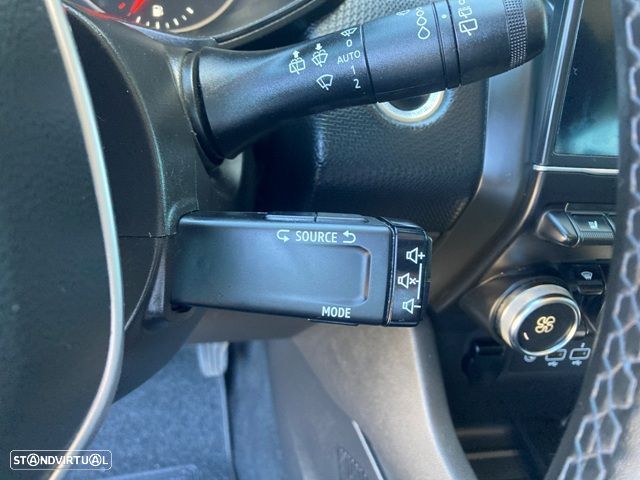 Renault Clio BLUE dCi 100 EVOLUTION - 17