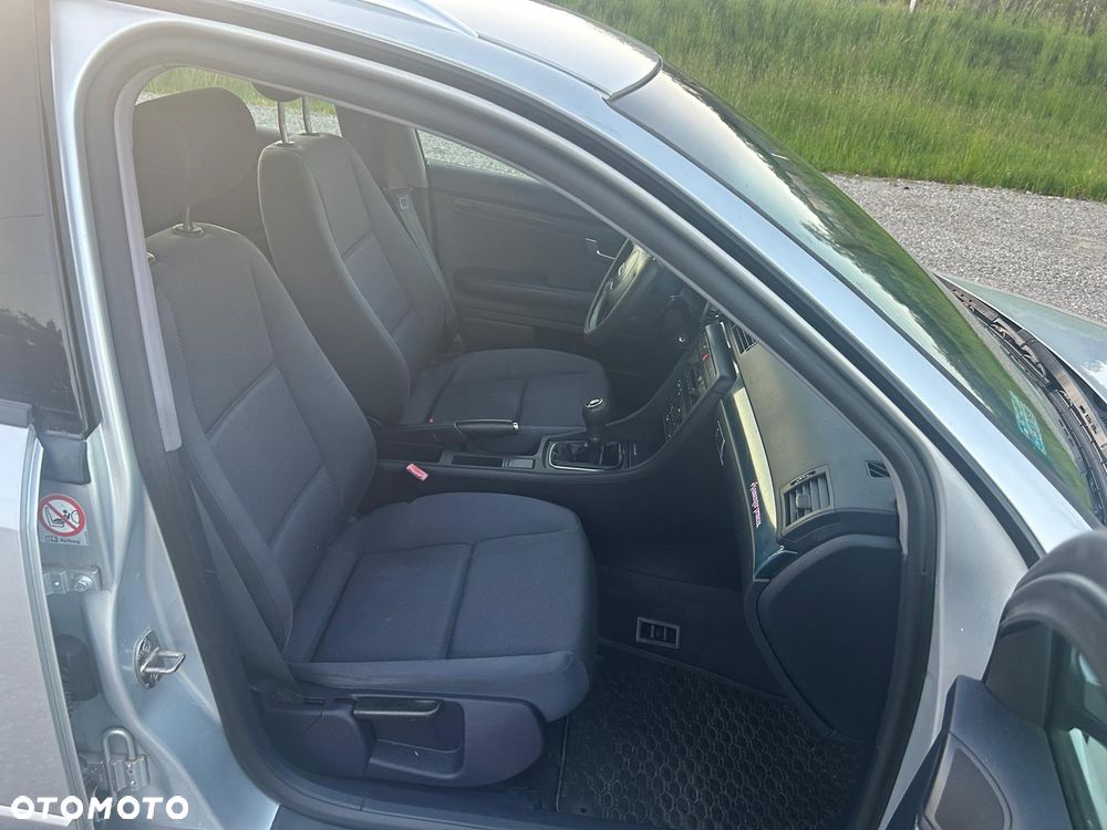 Audi A4 Avant - 6