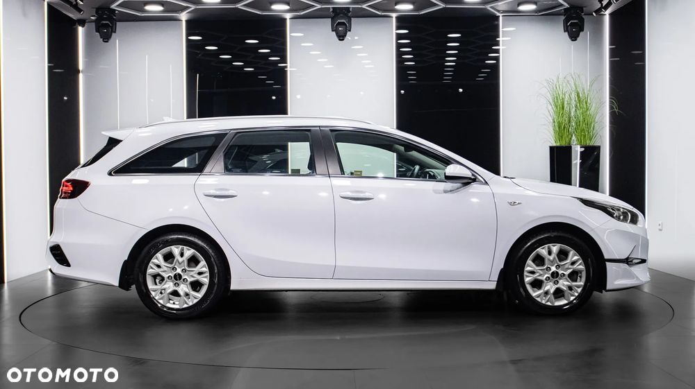 Kia Ceed 1.5 T-GDI M - 8