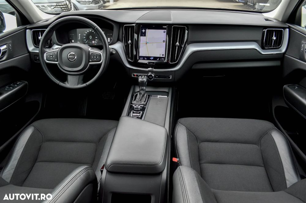 Volvo XC 60 D4 AWD Momentum - 35