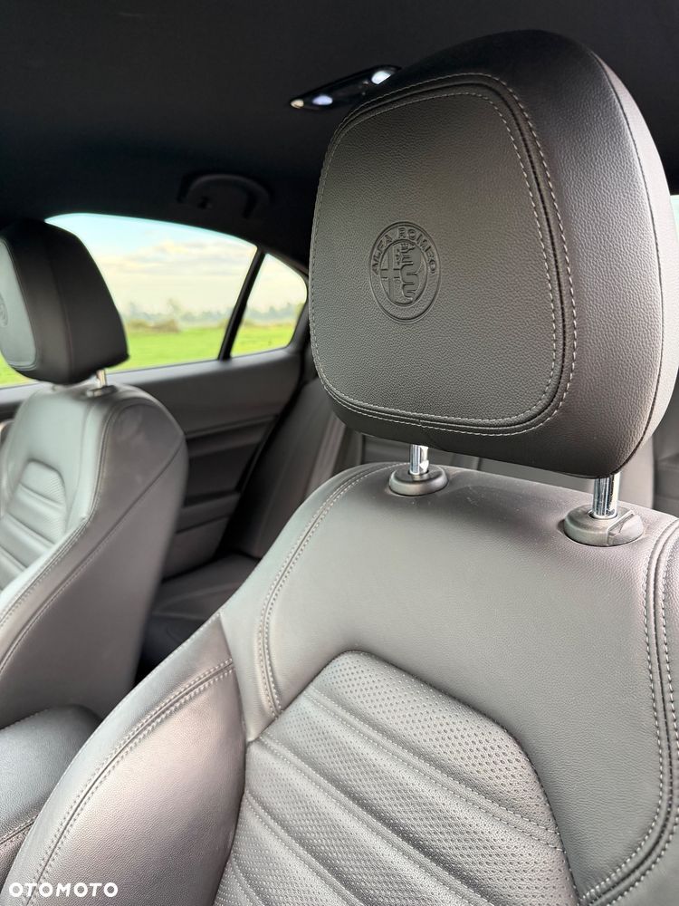 Alfa Romeo Giulia 2.0 Turbo Veloce Q4 - 9