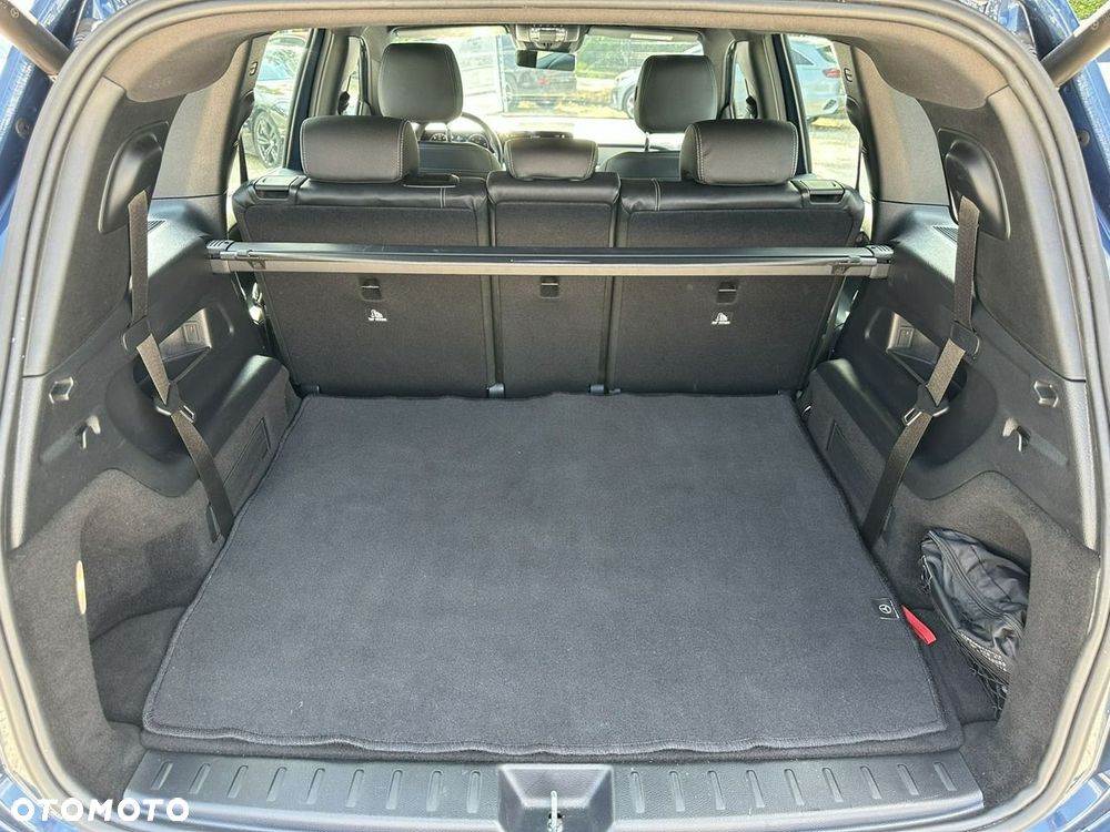 Mercedes-Benz GLB 200 7G-DCT - 11