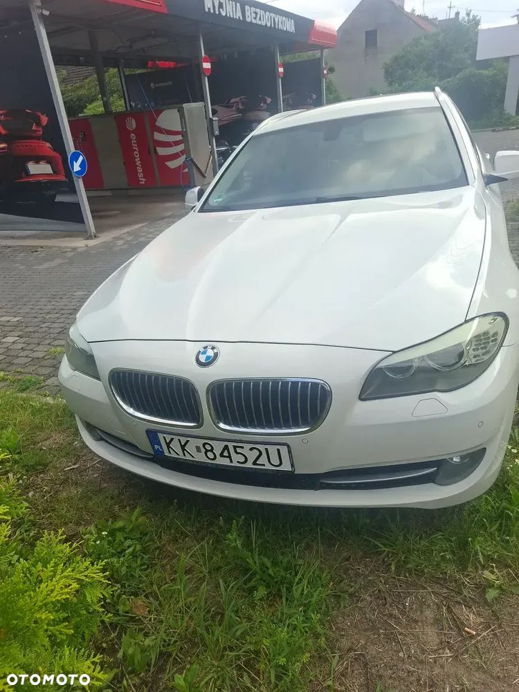BMW Seria 5 525d xDrive - 1