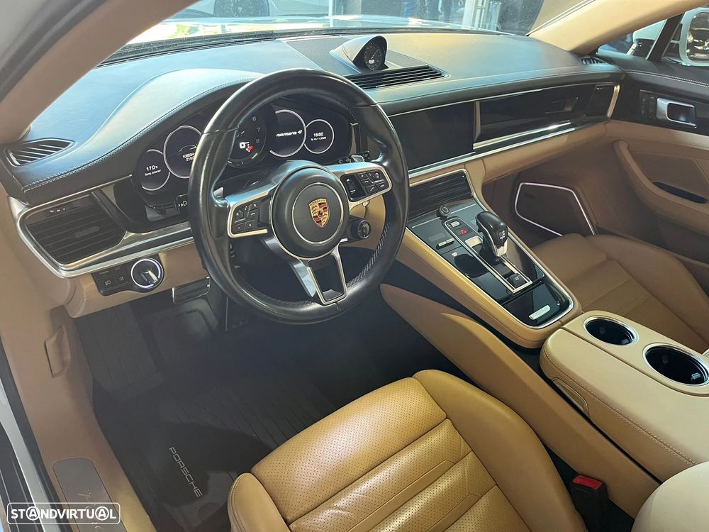 Porsche Panamera Sport Turismo 4 E-Hybrid Edition 10 Anos - 14