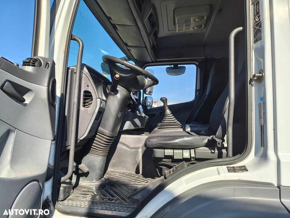Mercedes-Benz Actros - 16