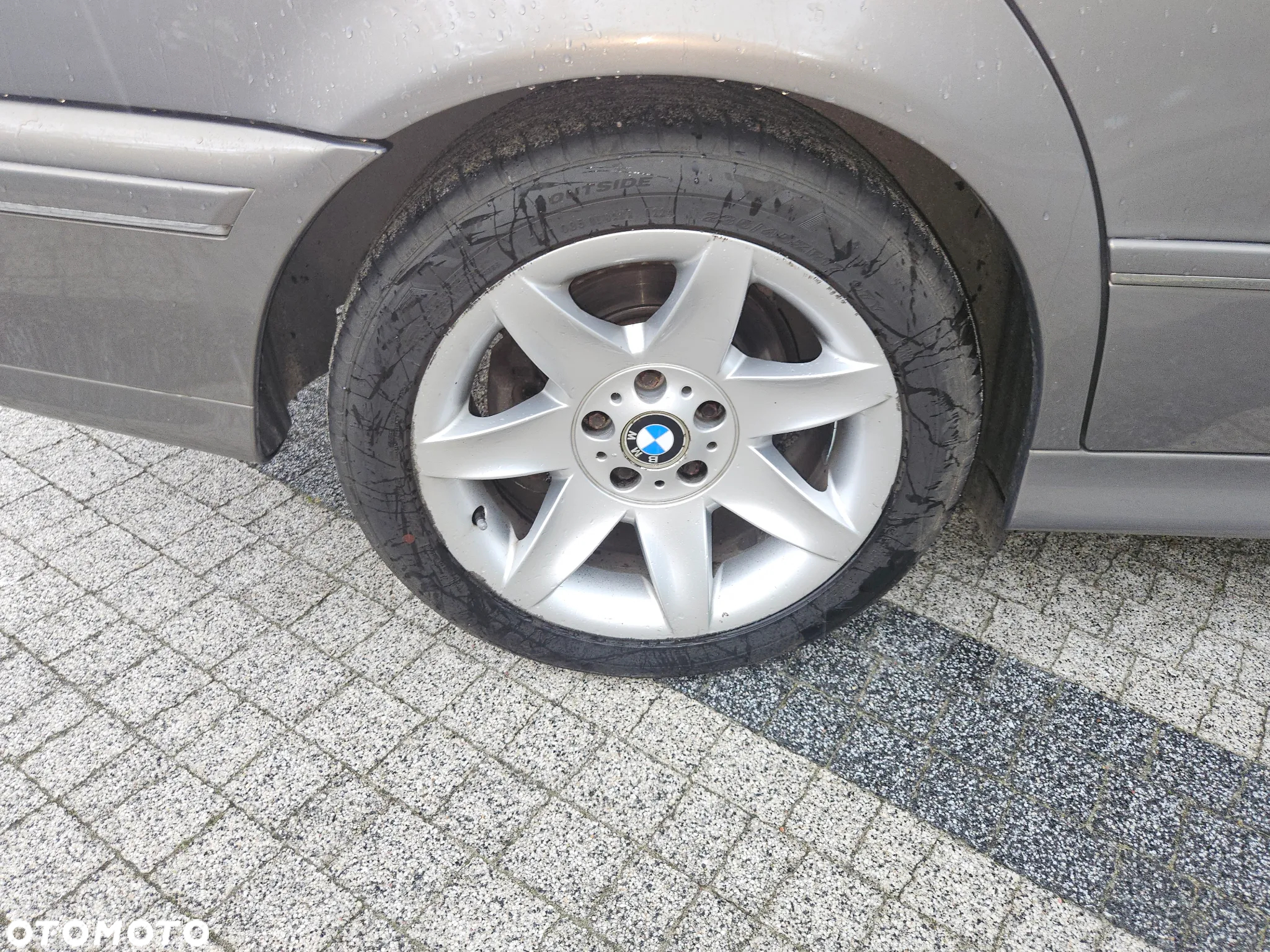 BMW Seria 5 525d - 12