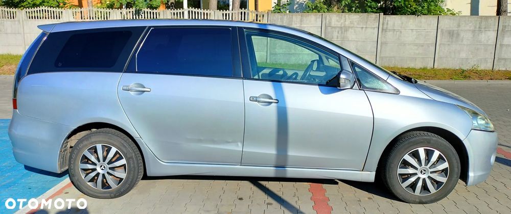 Mitsubishi Grandis - 4