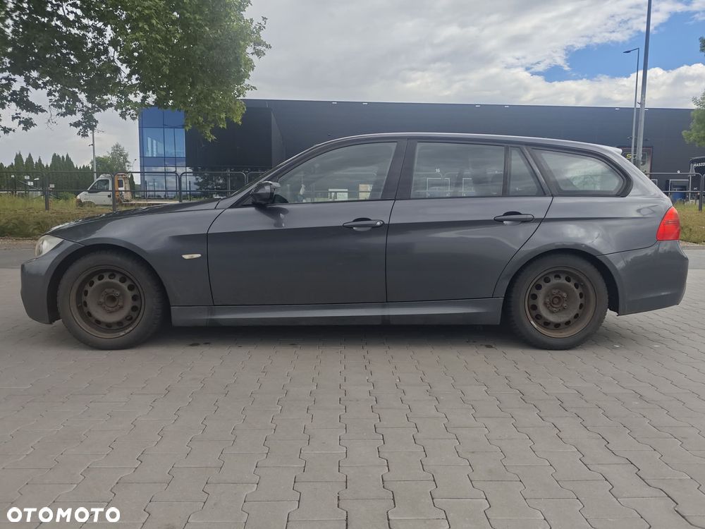 BMW Seria 3 320i - 18