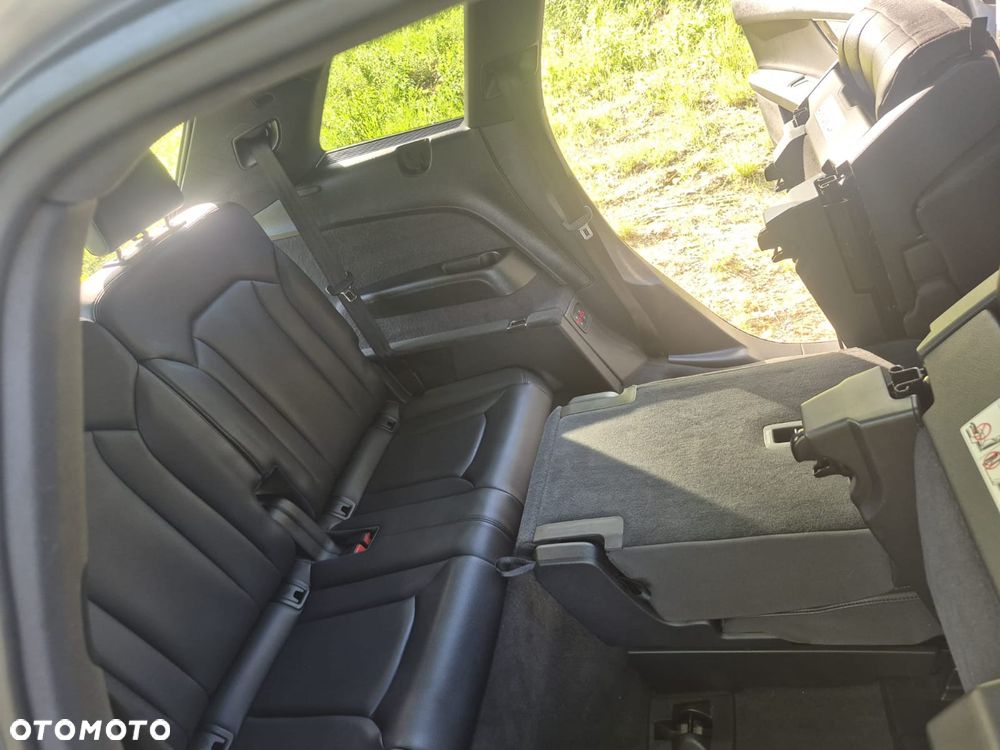 Audi Q7 - 12