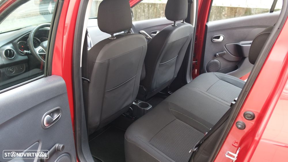 Dacia Sandero Stepway dCi 90 S&S Prestige - 9