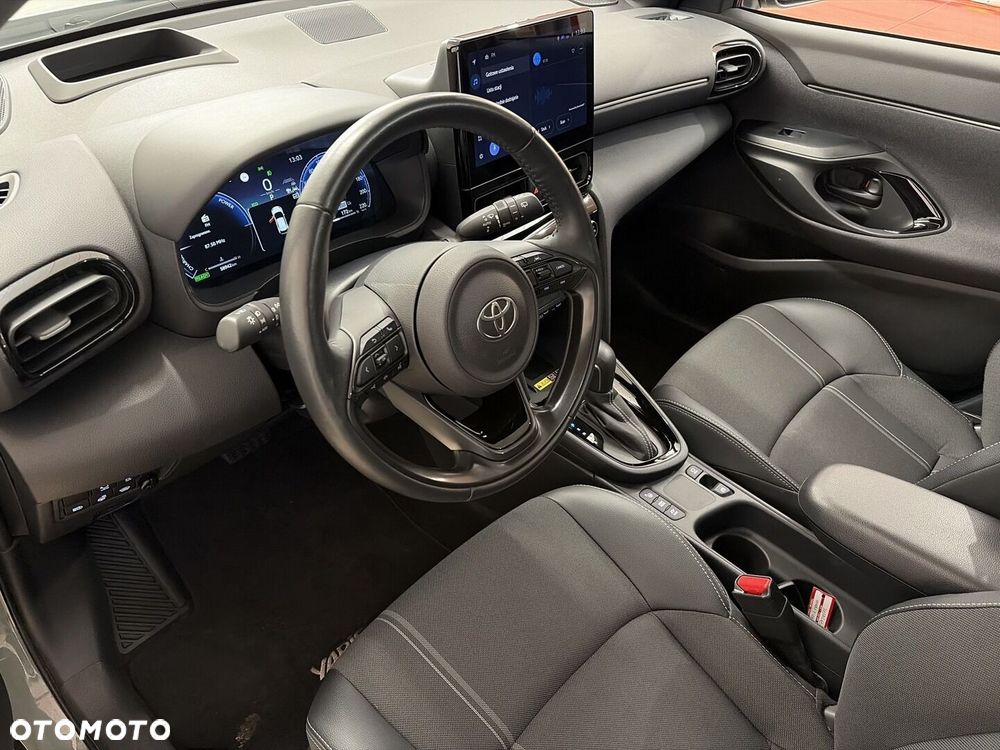 Toyota Yaris Cross Hybrid 1.5 Premiere Edition - 11