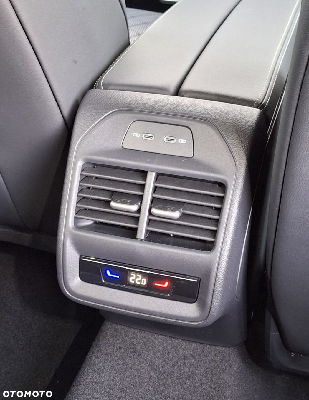 Volkswagen Passat - 22