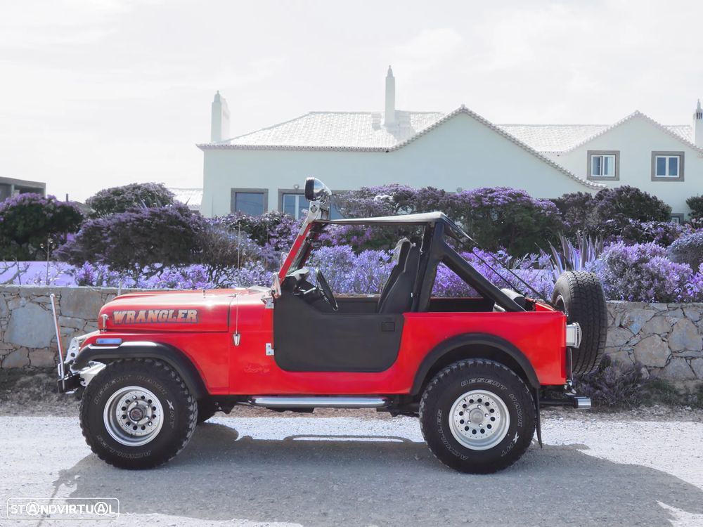 Jeep Wrangler - 1