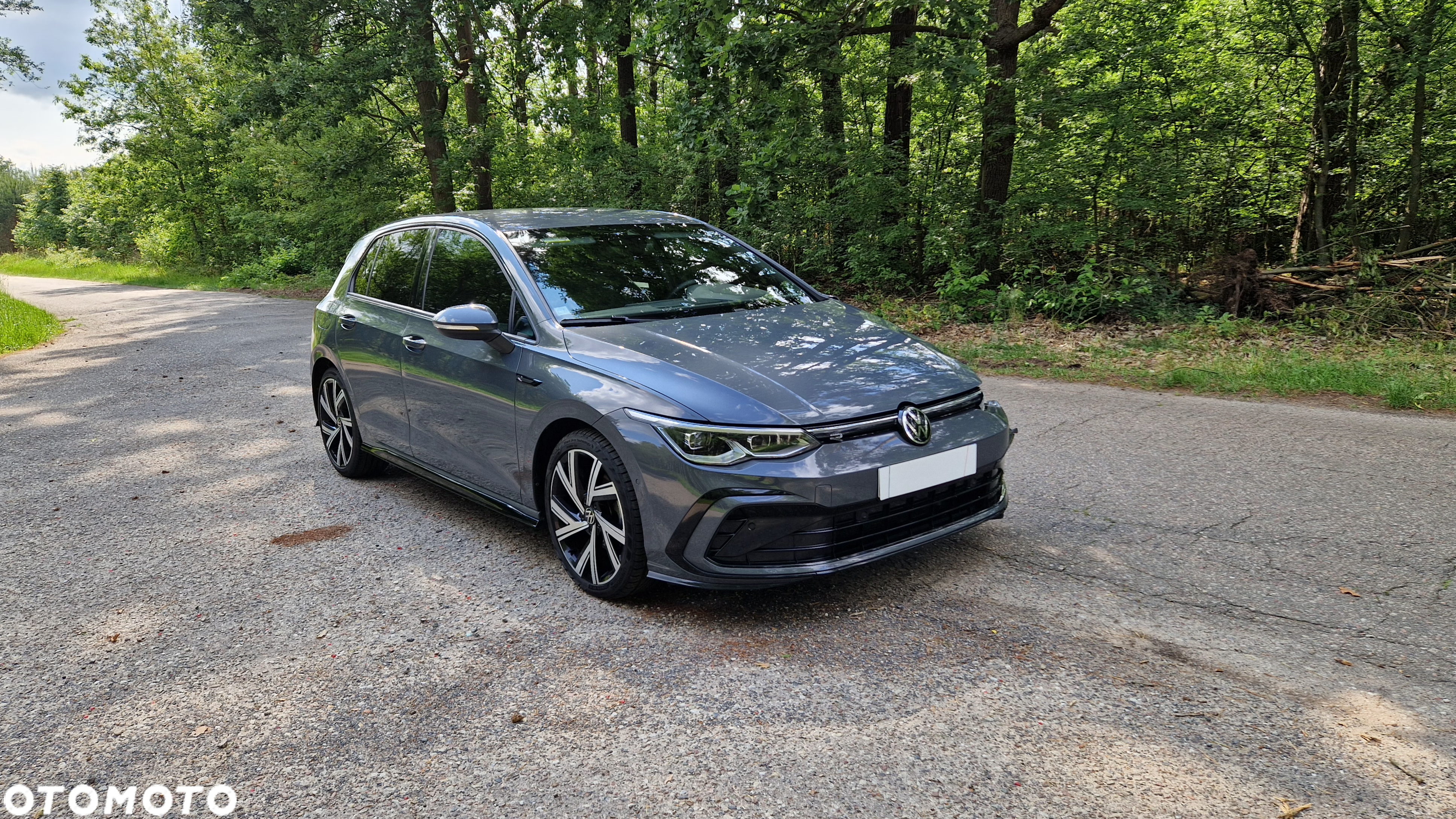 Volkswagen Golf VIII 2.0 TDI R-Line DSG - 22