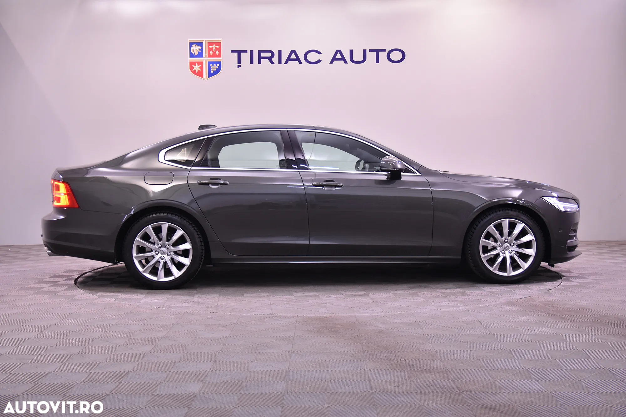 Volvo S90 - 6