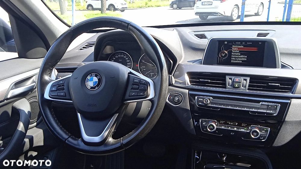 BMW X1 sDrive18d xLine - 9