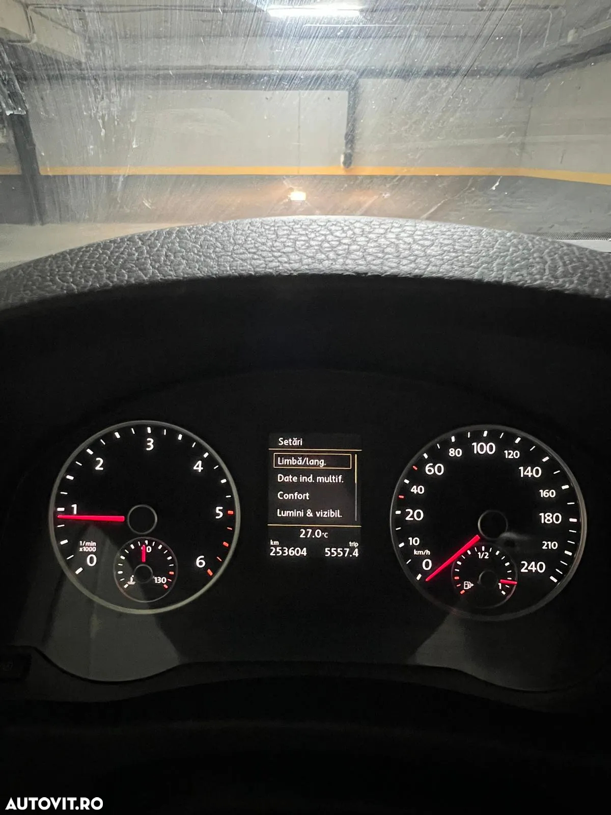 Volkswagen Tiguan 2.0 TDI SCR 4MOTION DSG R-Line - 9