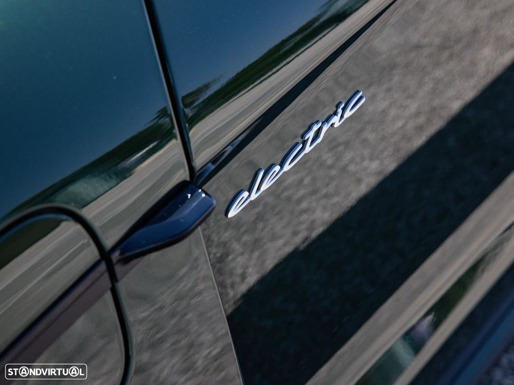 Porsche Taycan Sport Turismo 4S Black Edition - 12