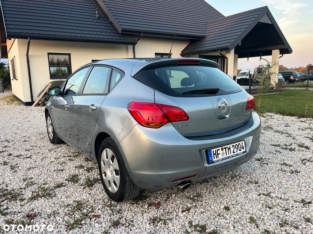 Opel Astra 1.4 Turbo Selection - 19