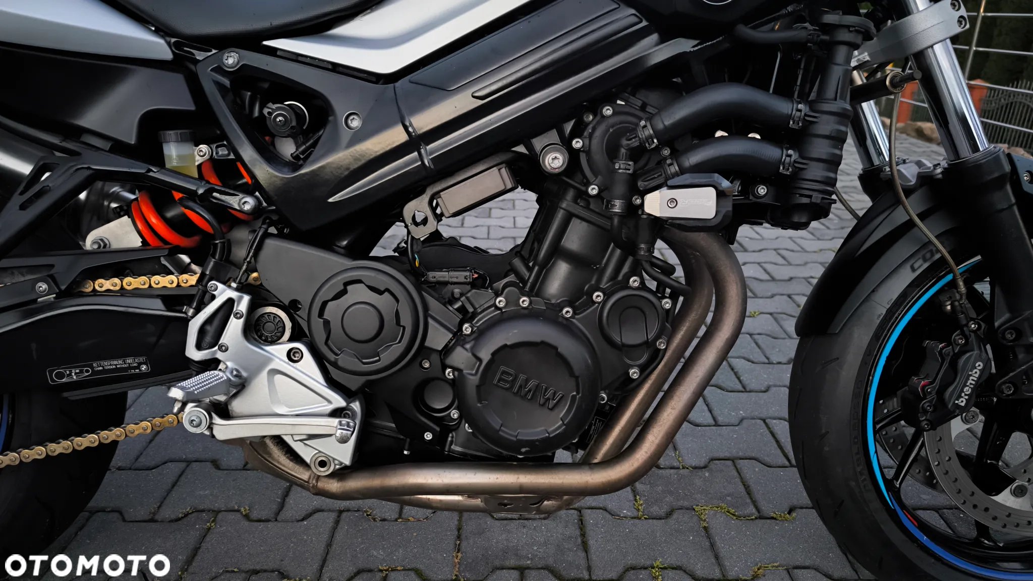 BMW F - 23