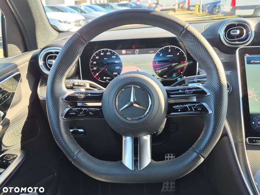 Mercedes-Benz GLC 300 d mHEV 4-Matic AMG Line - 23