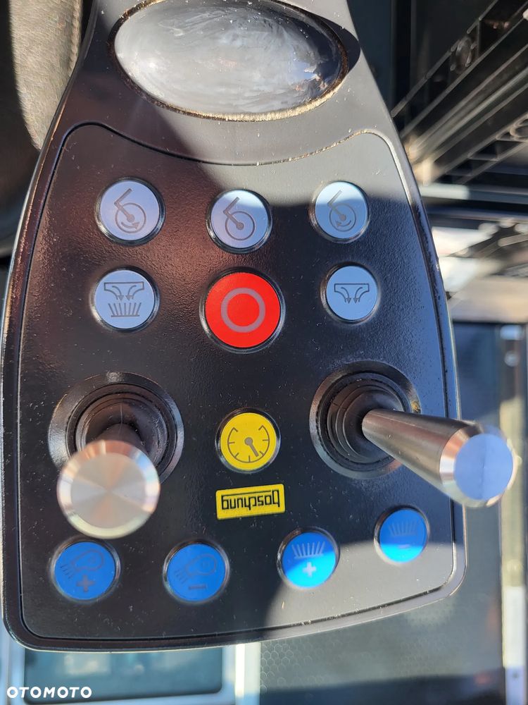 Boschung S 2.0 elektryk - 25