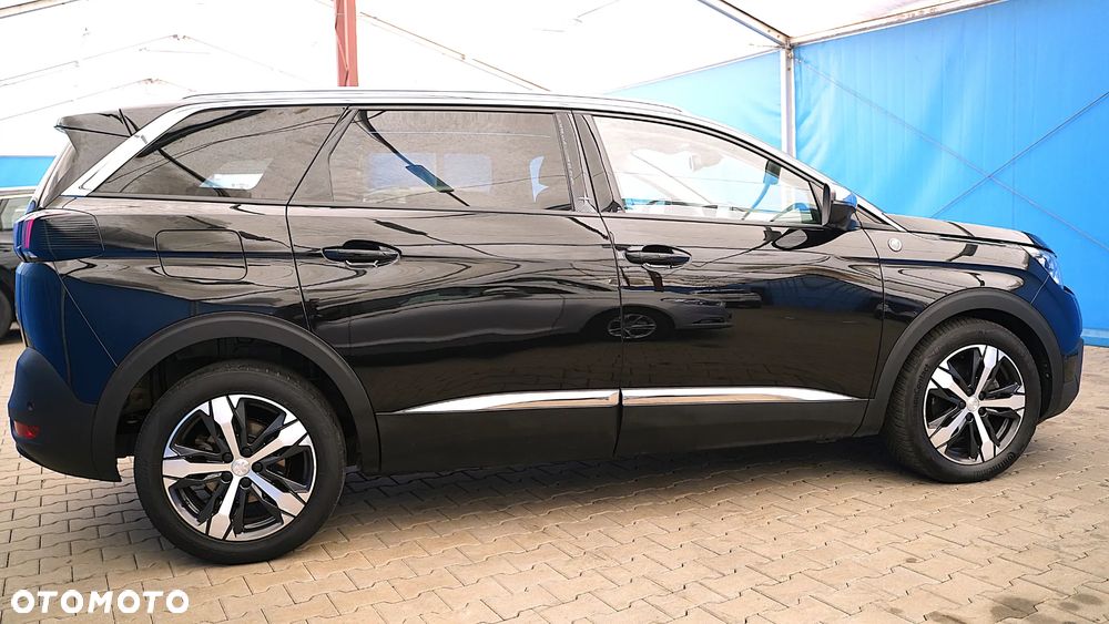 Peugeot 5008 - 10