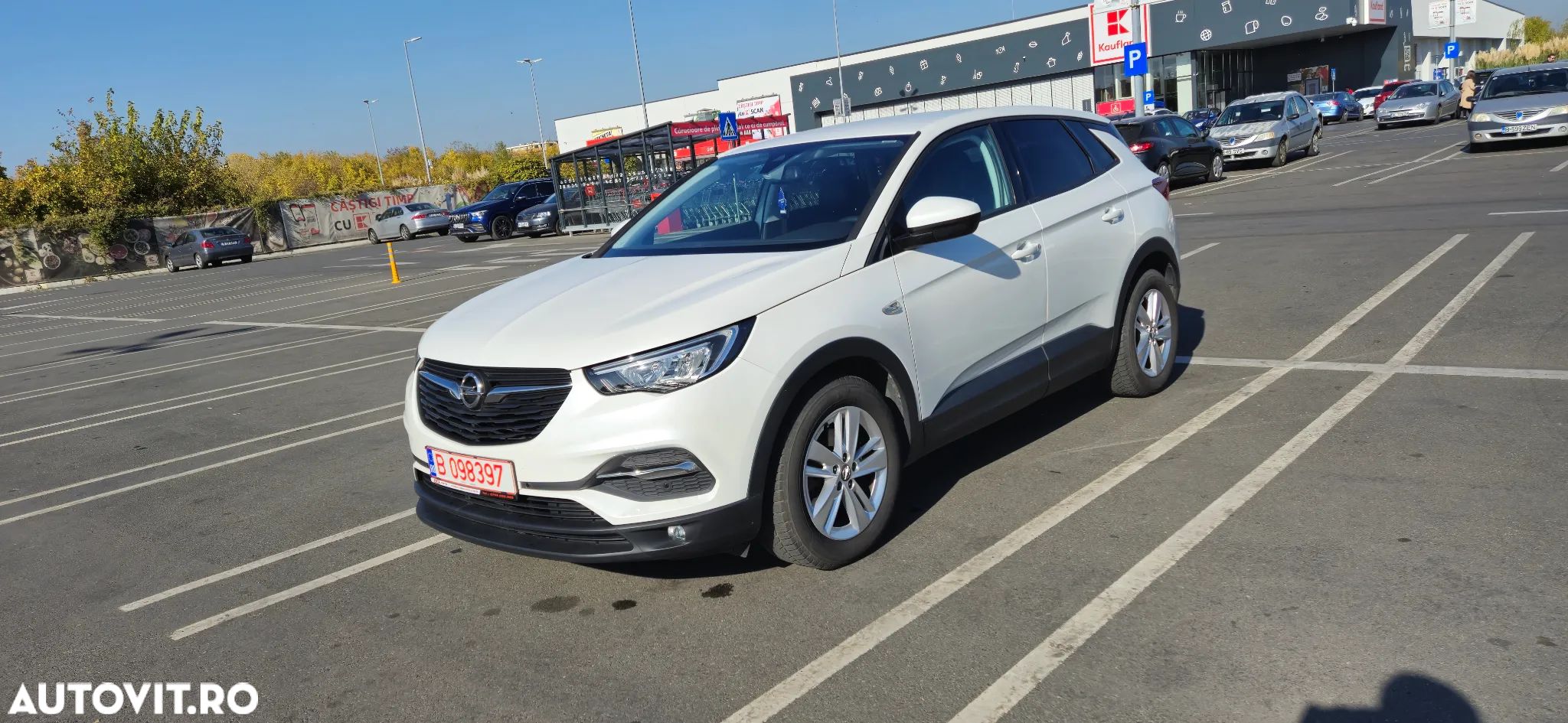 Opel Grandland X 1.2 Start/Stop Automatik Business Edition - 1
