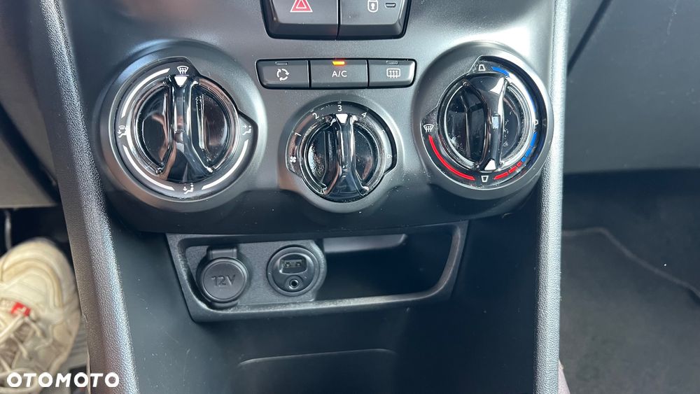 Peugeot 2008 1.2 Pure Tech Style - 17