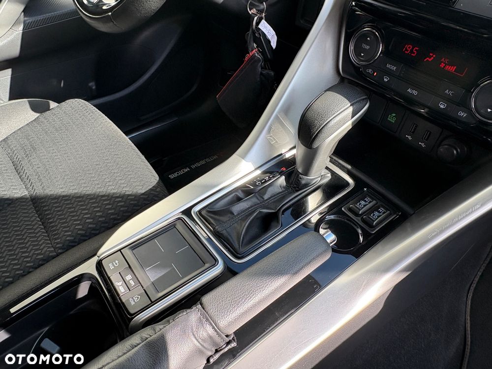 Mitsubishi Eclipse Cross - 23