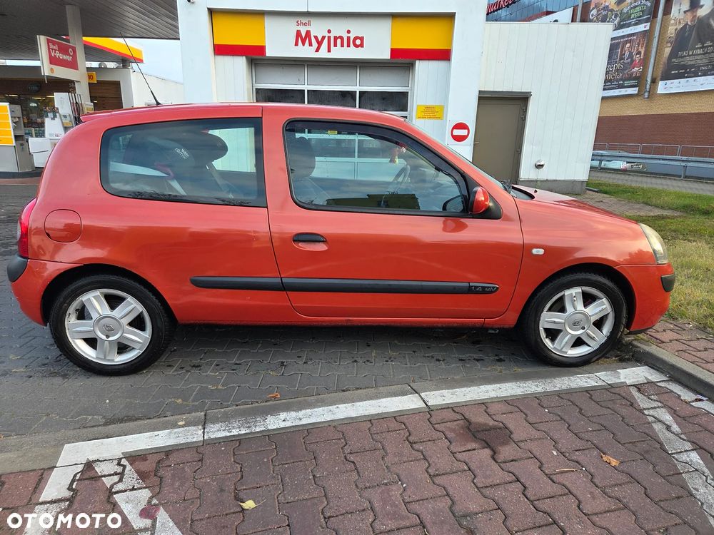 Renault Clio 2004 photo 3