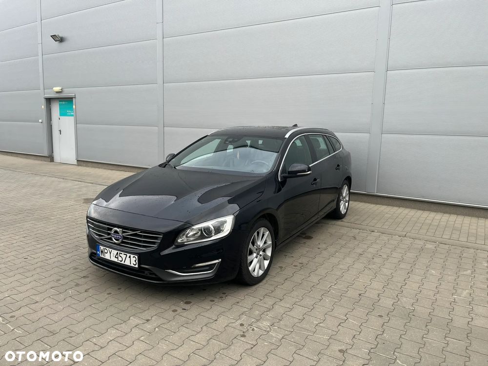 Volvo V60 D3 Drive-E Kinetic - 1
