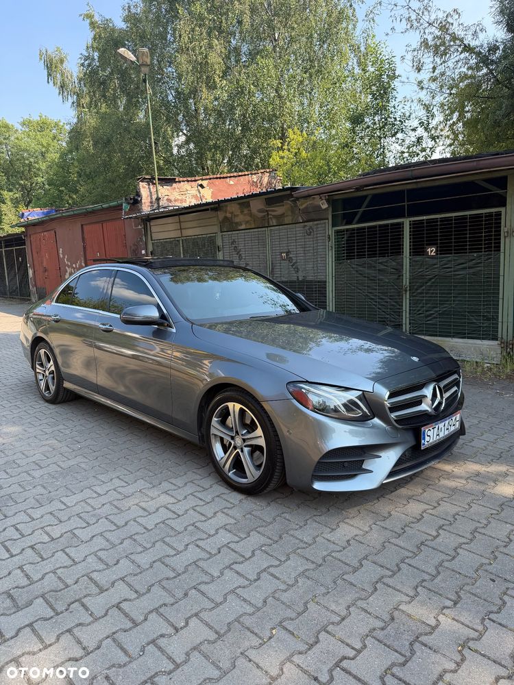 Mercedes-Benz Klasa E 300 9G-TRONIC AMG Line - 1