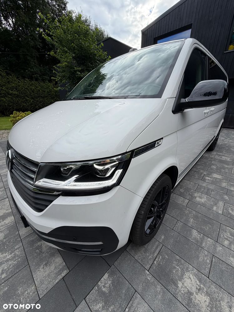 Volkswagen Multivan - 1
