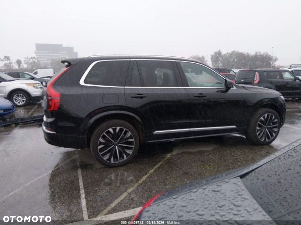 Volvo XC 90 - 7