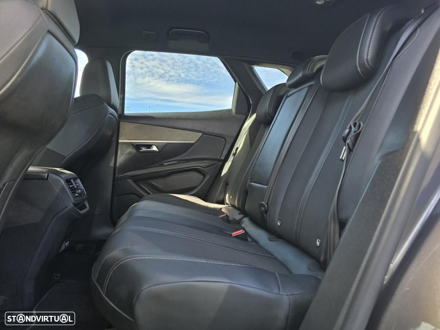 Peugeot 3008 1.5 BlueHDi GT EAT8 - 44