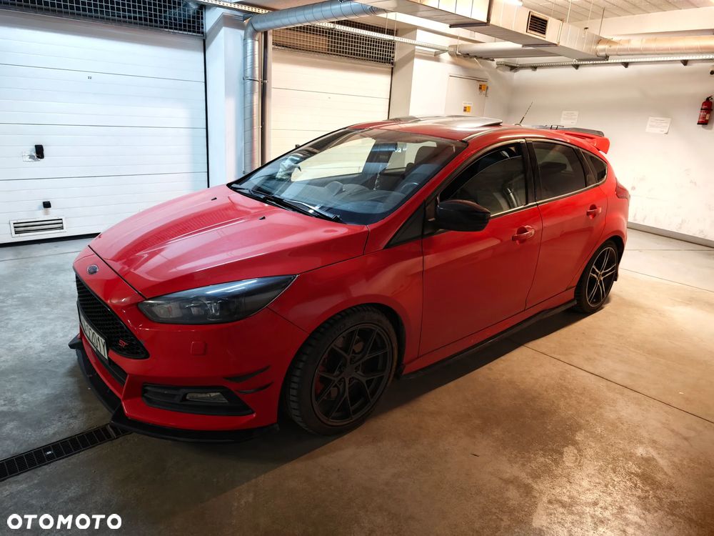 Ford Focus - 1
