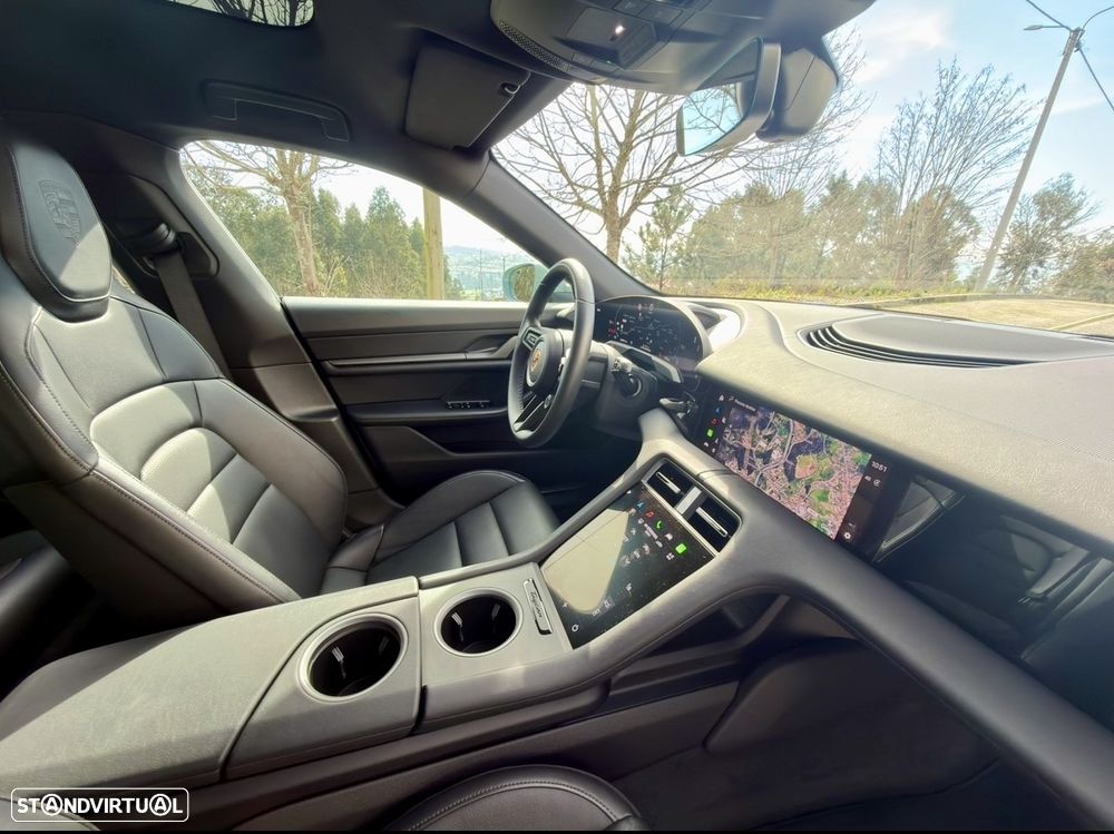 Porsche Taycan Sport Turismo bateria Performance Plus - 39