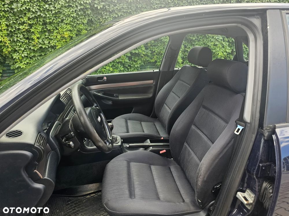 Audi A4 Limousine 1.8 - 13
