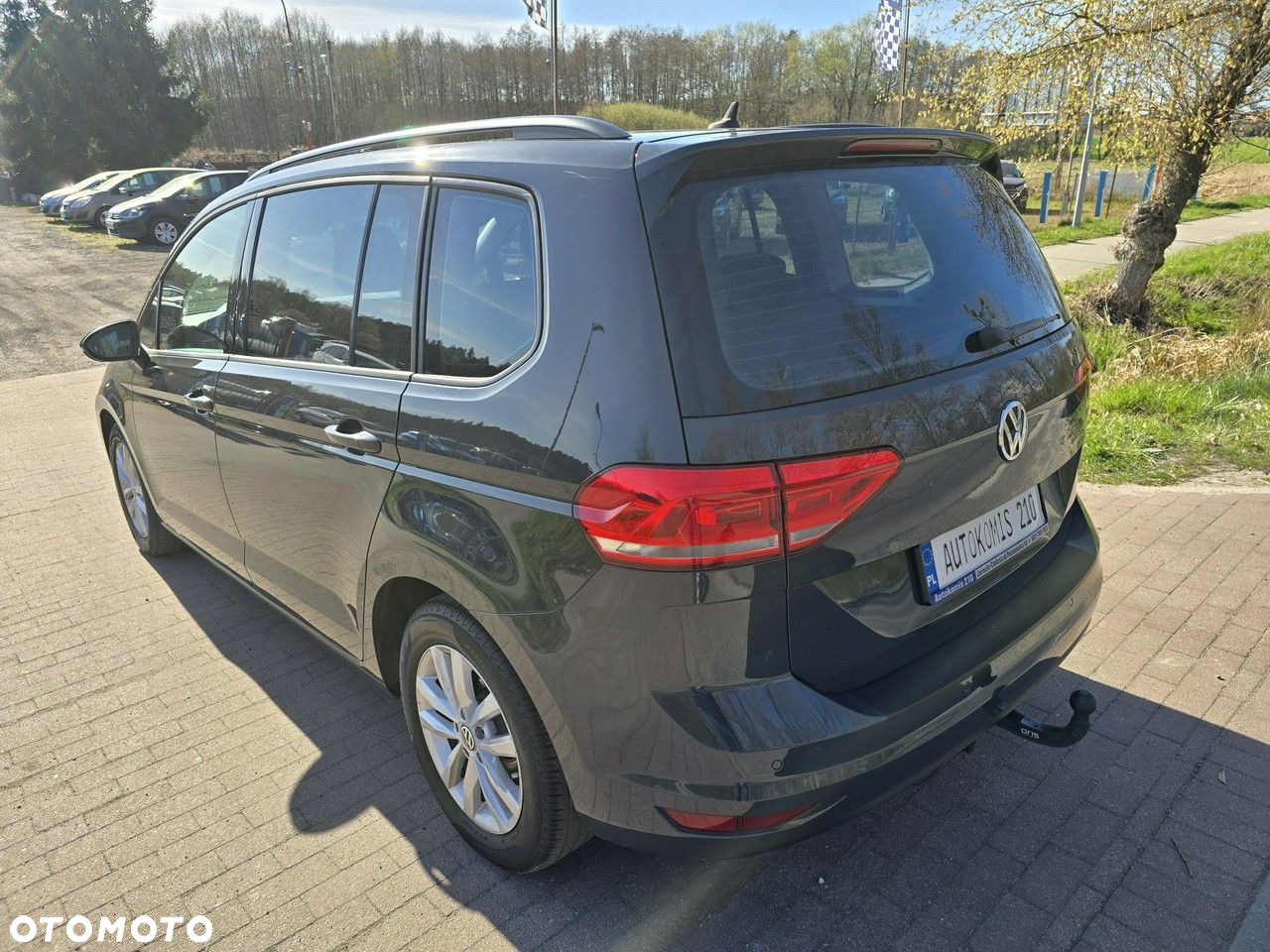 Volkswagen Touran - 6